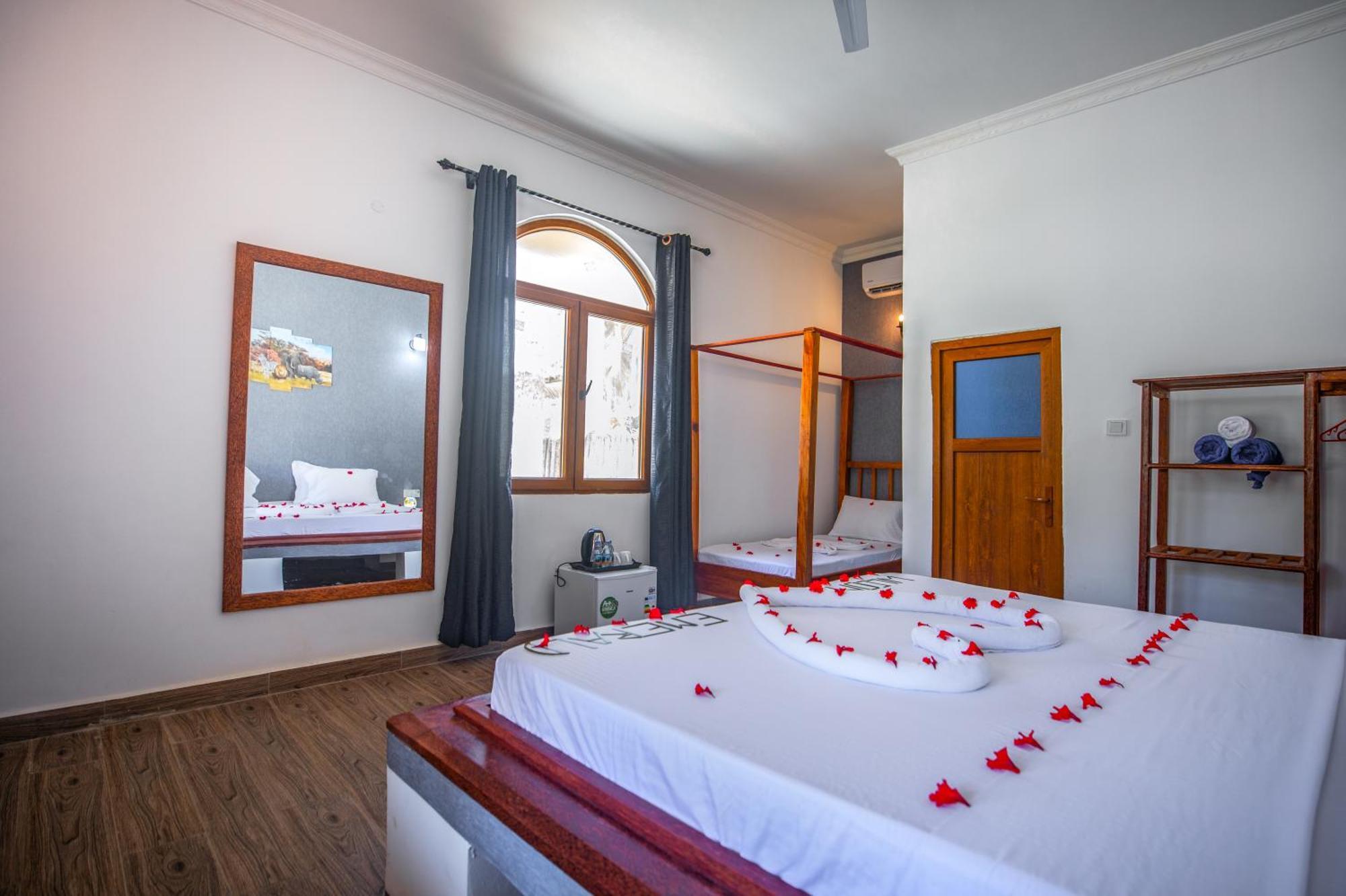 Emerald Dreams Boutique Hotel Michamvi Exteriör bild